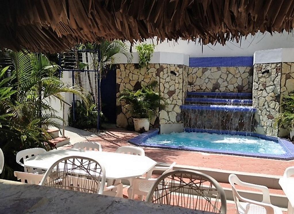 Barahona Hotel Caribe מראה חיצוני תמונה