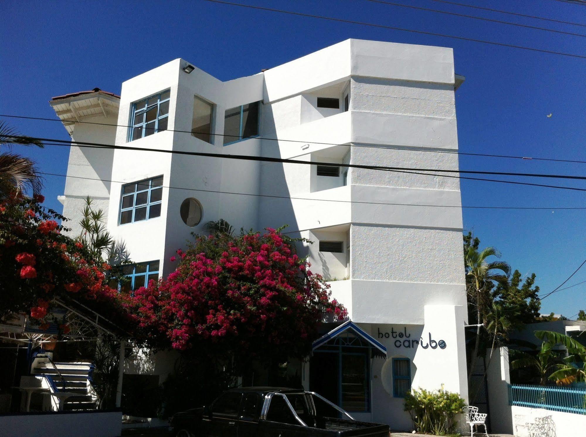 Barahona Hotel Caribe מראה חיצוני תמונה
