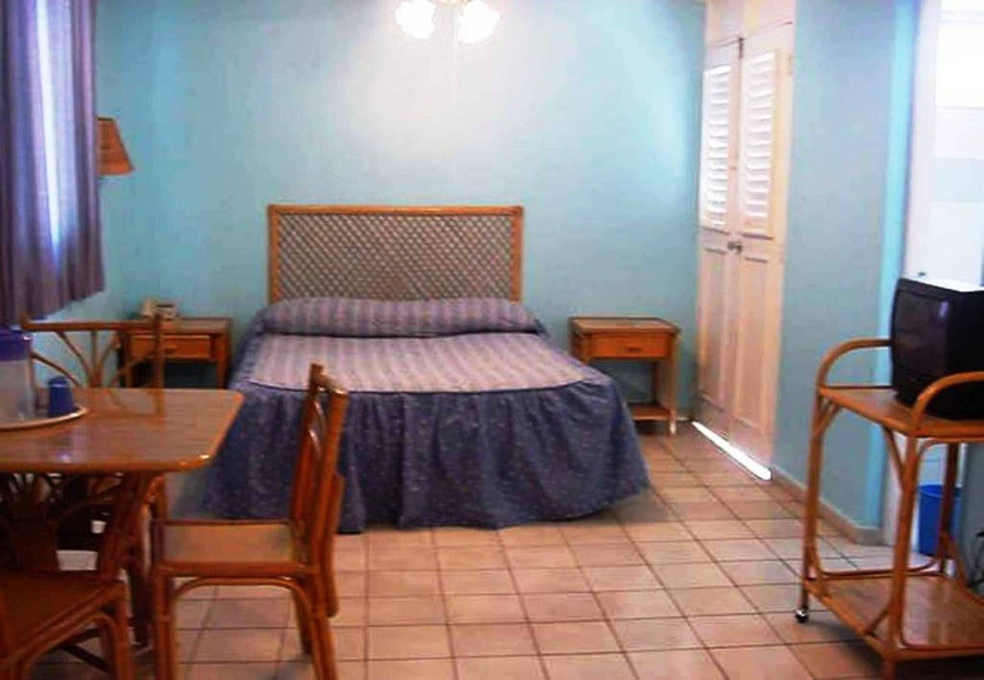 Barahona Hotel Caribe מראה חיצוני תמונה